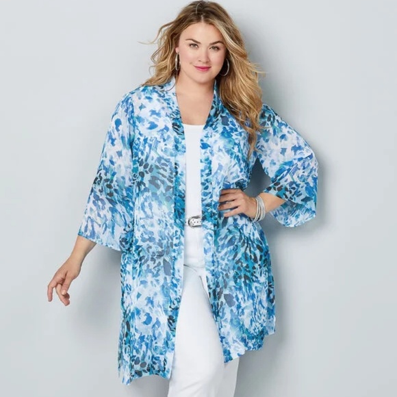 Avenue Tops - Avenue || Plus 14/16  Blue Animal Print Kimono